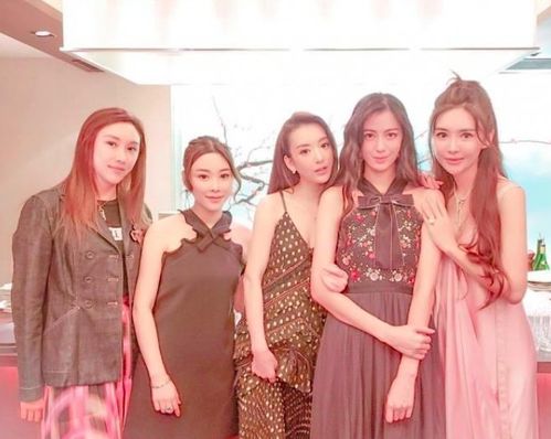 手繪花朵，母愛無價 方媛母親節收獲女兒最暖心的禮物
